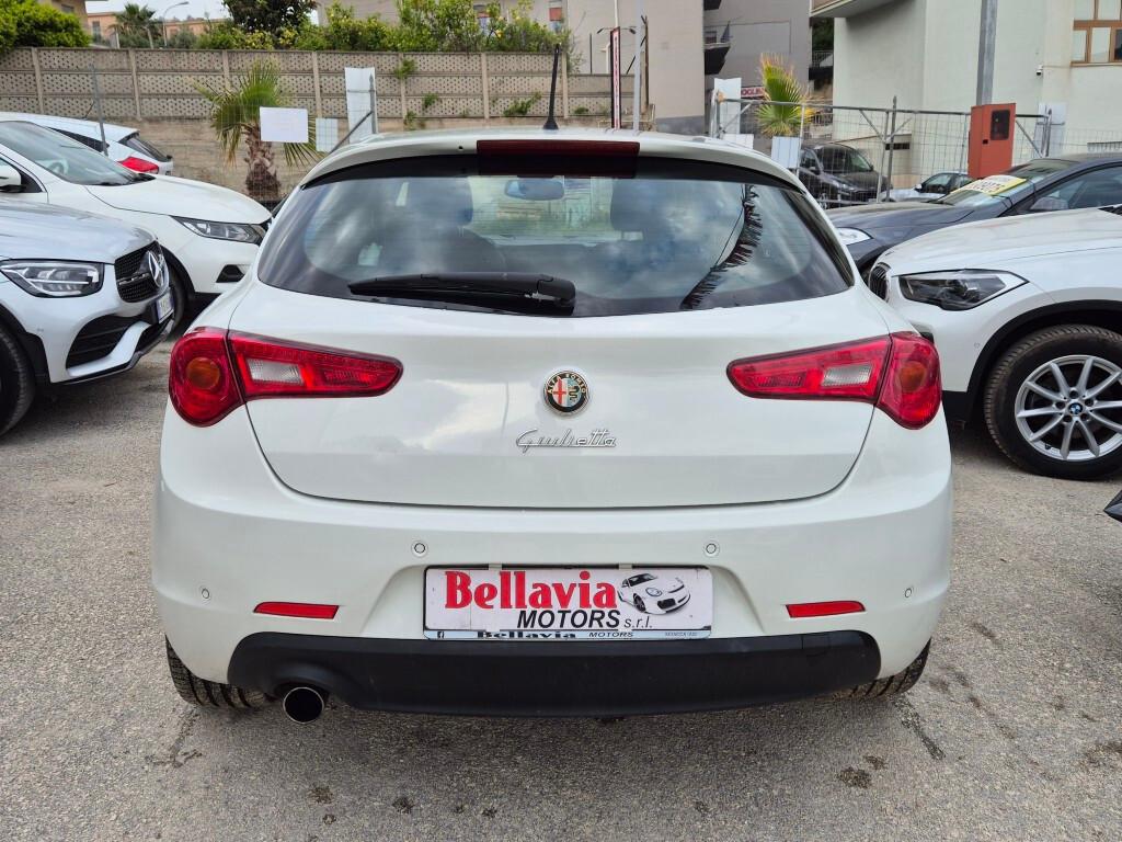 Alfa Giulietta 1.6 JTDm-2 105 CV EXCLUSIVE