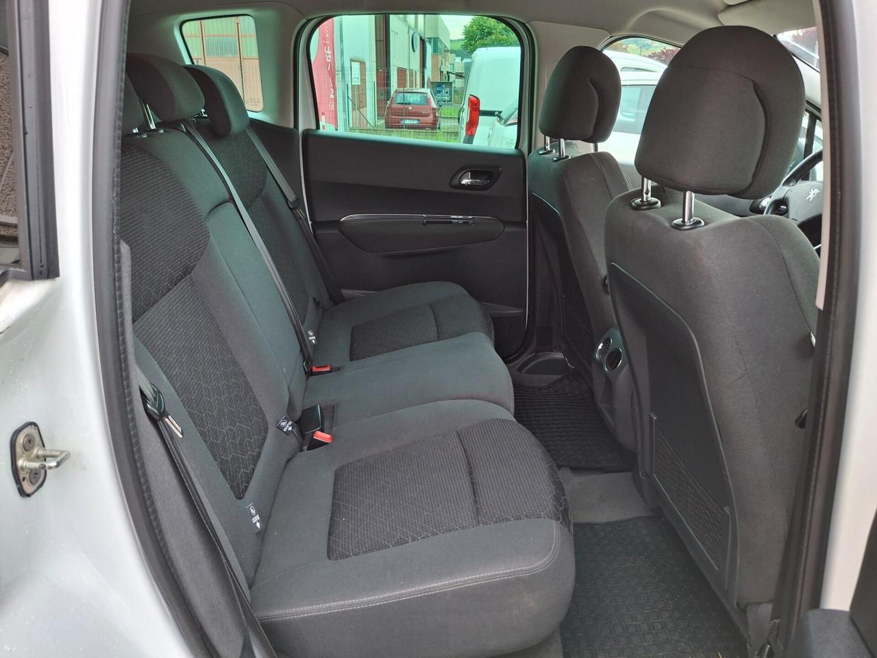 Peugeot 3008 BlueHDi 120 S&S Allure