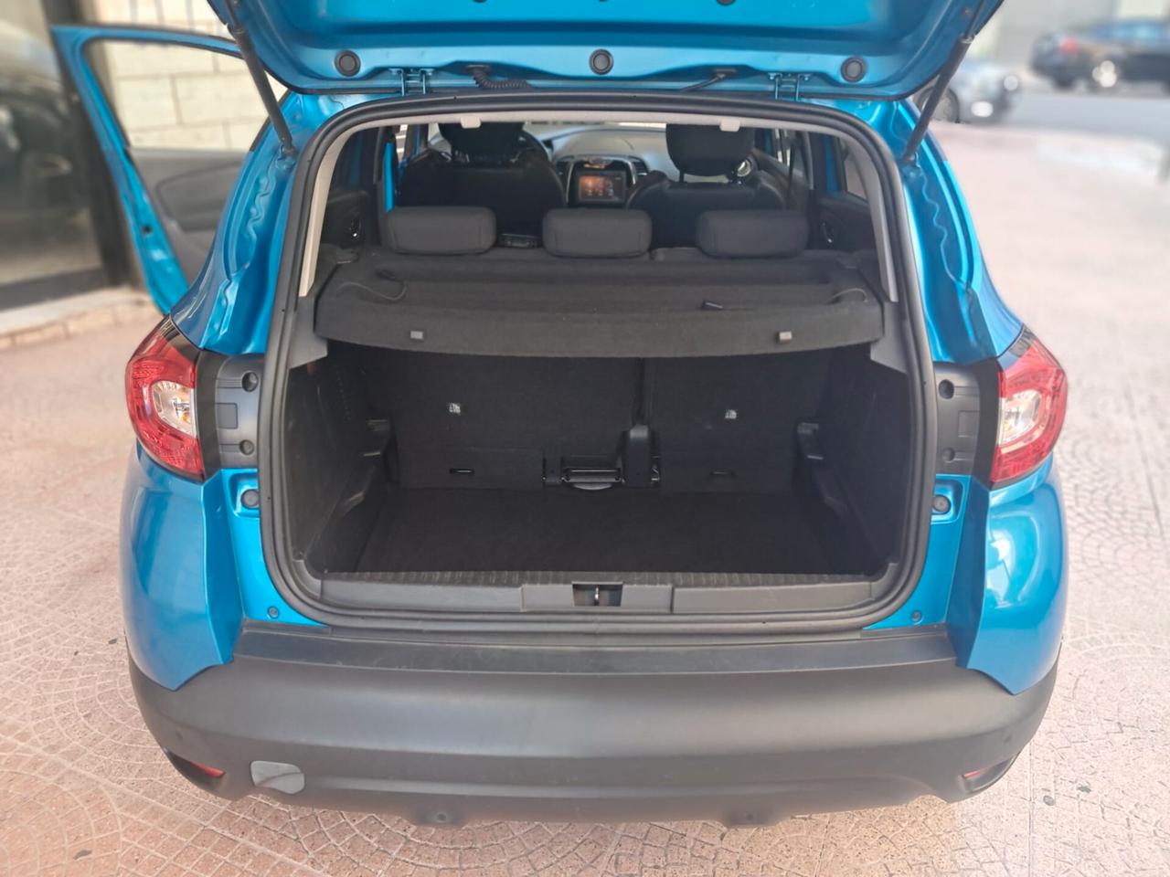RENAULT CAPTUR 1.5 Diesel 90CV-NAVY-Euro7490