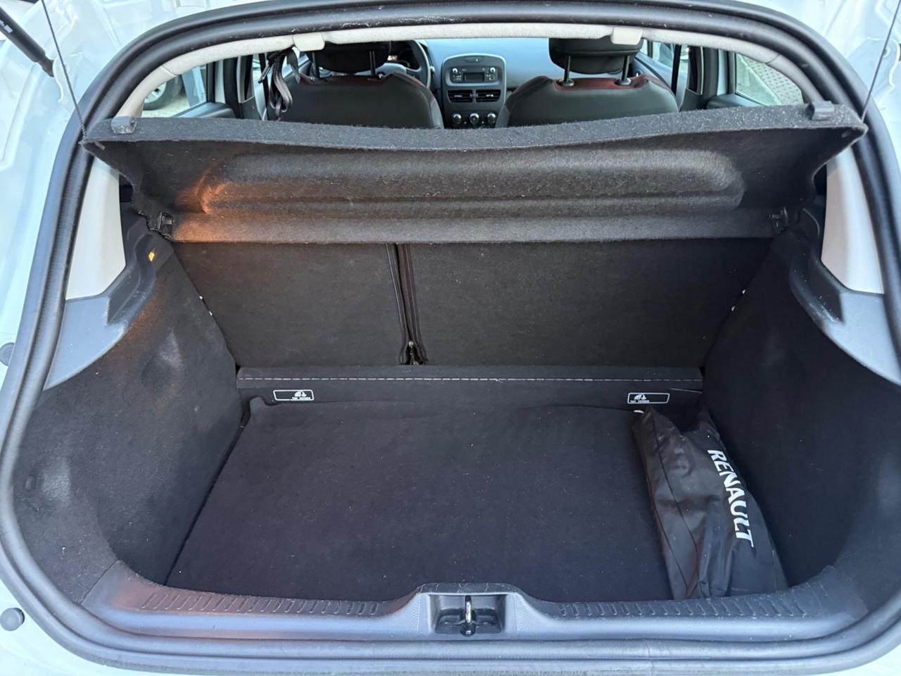 Renault Clio 1.2 75CV 5 porte Km Certificati