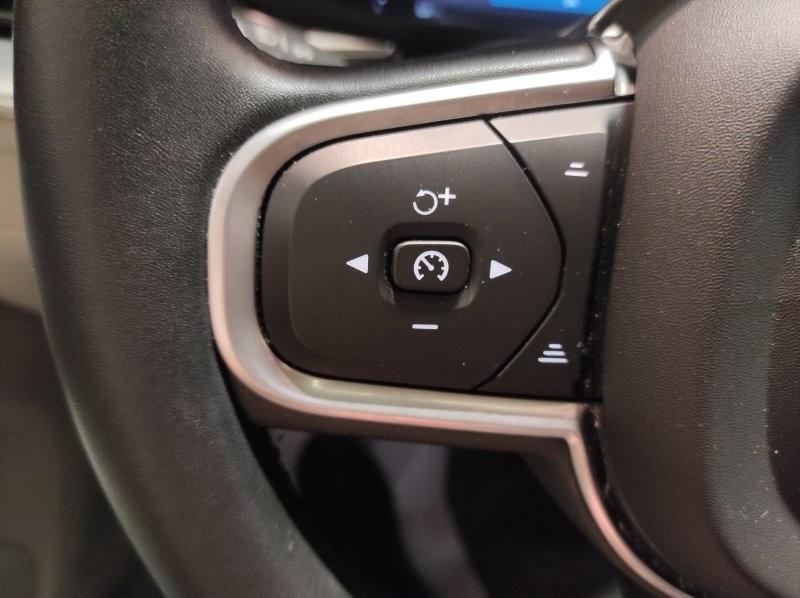 VOLVO XC60 (2017-->) - XC60 B4 (d) automatico Core