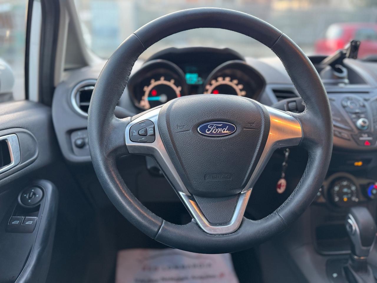 Ford Fiesta 1.0 EcoBoost 100CV 5 porte Powershift Titanium