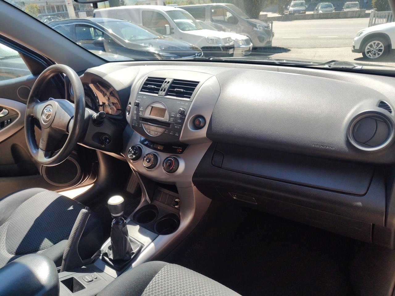 Toyota RAV 4 RAV4 2.2 D-4D 136 CV Sol