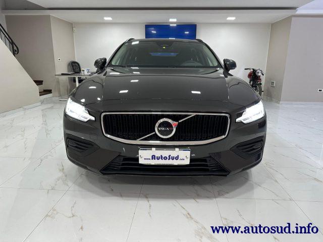 VOLVO V60 B4 (d) automatico Ultimate Dark
