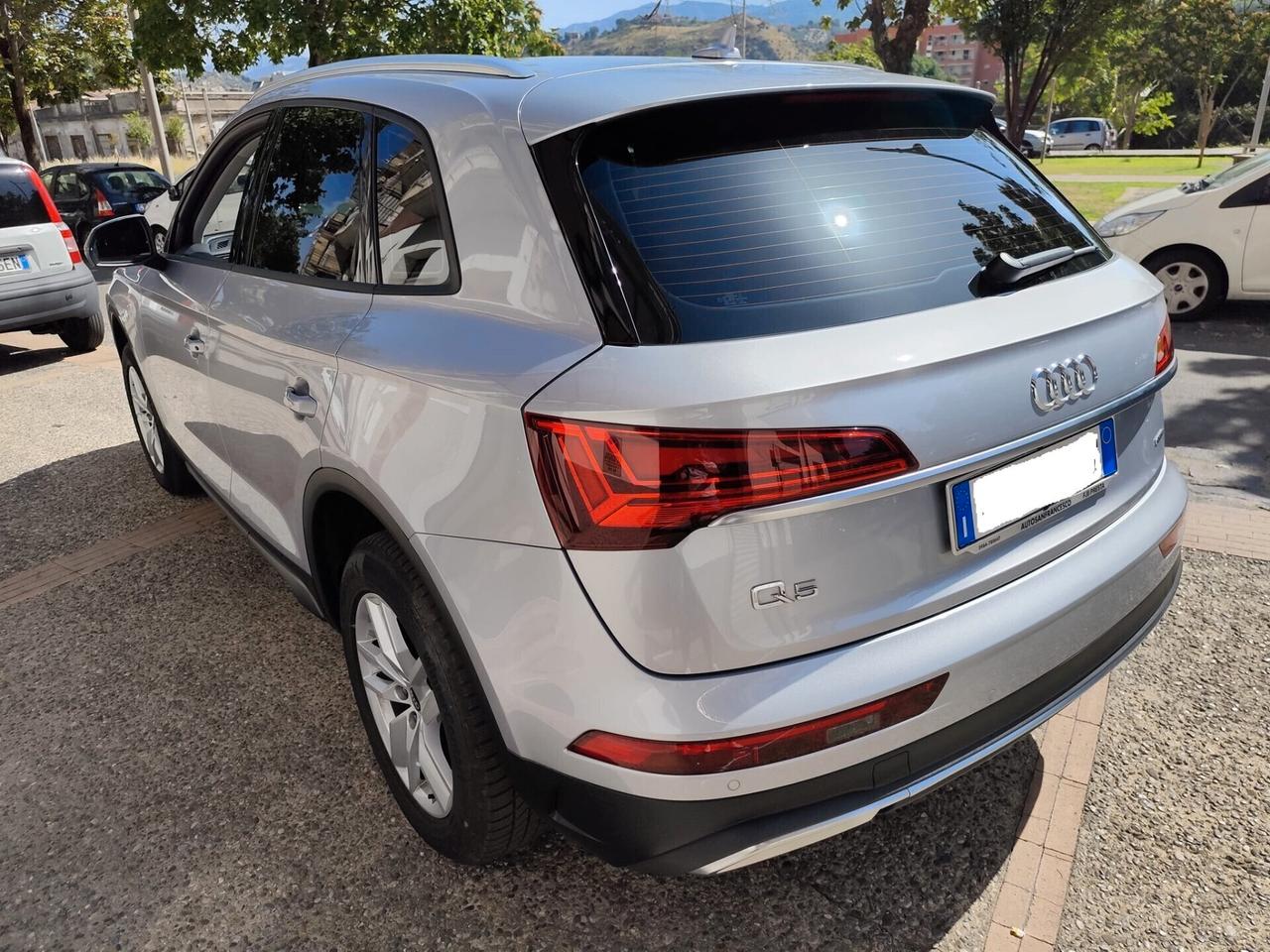 Audi Q5 2.0 Quattro S tronic Business 204CV - 2021