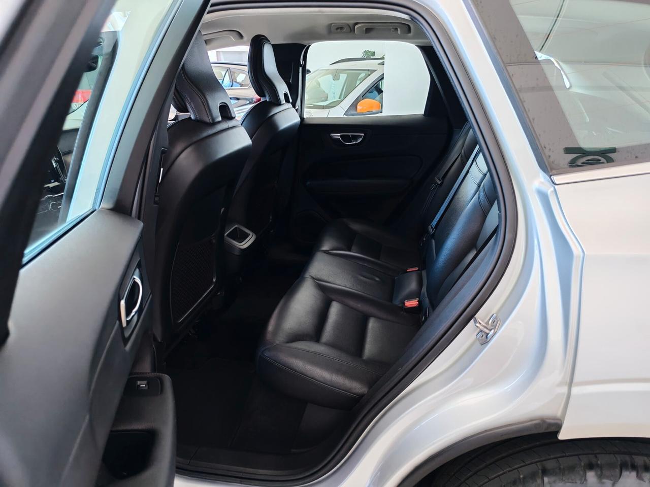 Volvo XC60 2.0 B5 (diesel 197cv) Inscription 2021