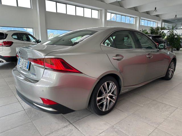 LEXUS IS 220d IS Hybrid Executive