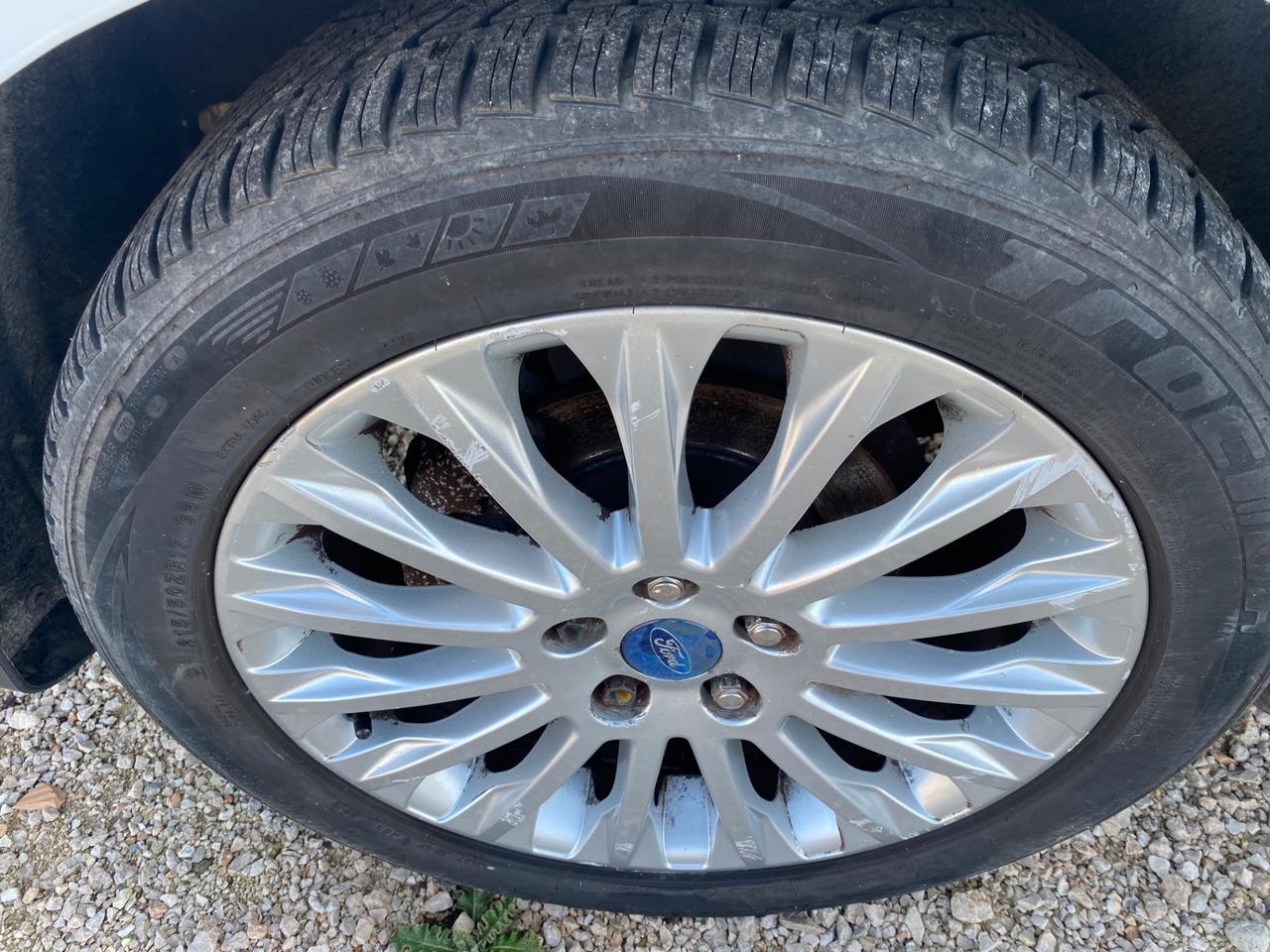 Ford Focus 1.6 120 CV 88 KW GPL SW Titanium