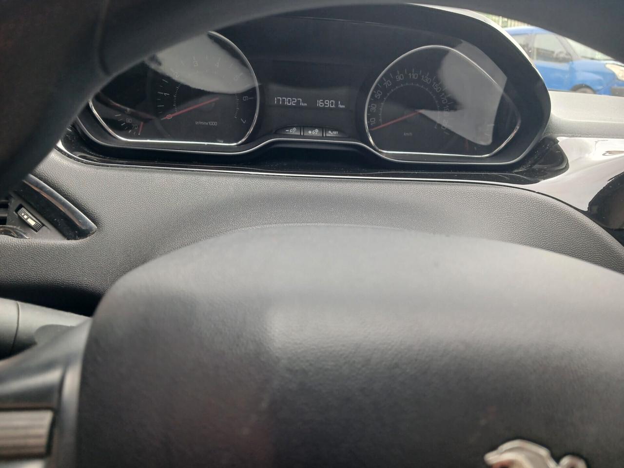 Peugeot 208 1.0 VTi 68 CV 5 porte Access