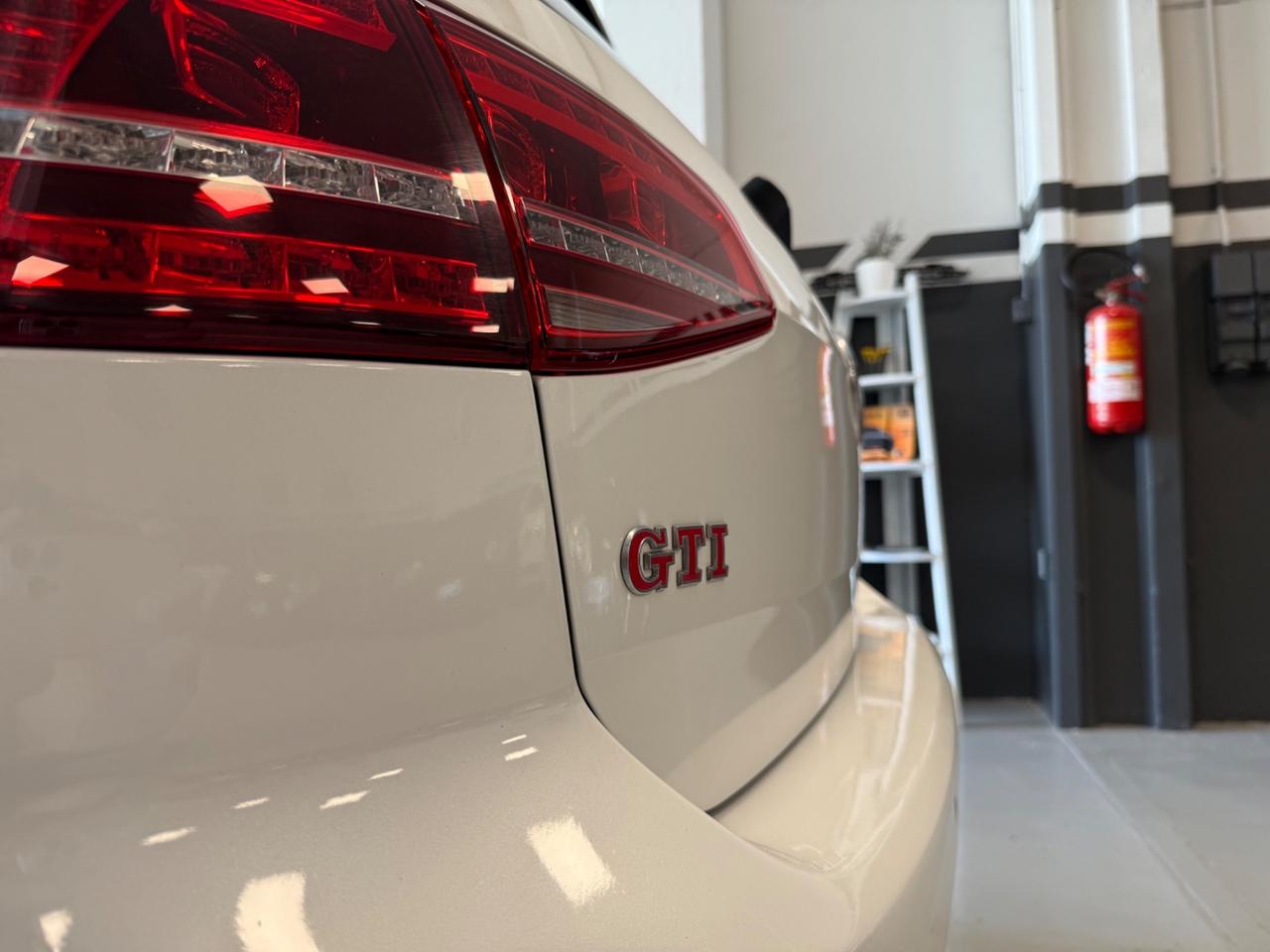 Volkswagen Golf GTI Performance 2.0 TSI DSG 5p. BlueMotion Technology