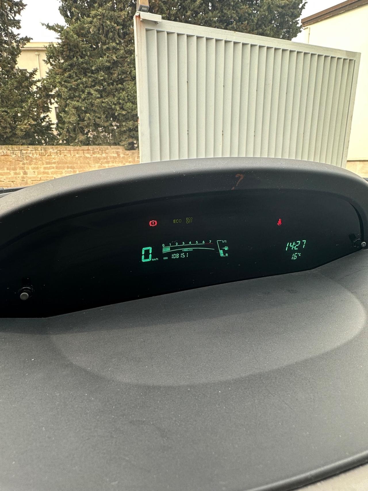 Toyota Yaris 1.3 5 porte Sol