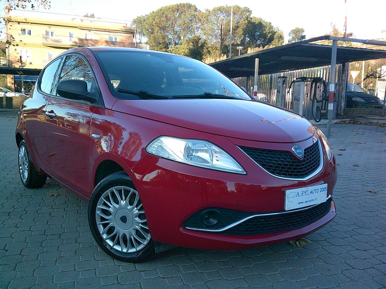 Lancia Ypsilon 1.2 69 CV 5 porte Silver