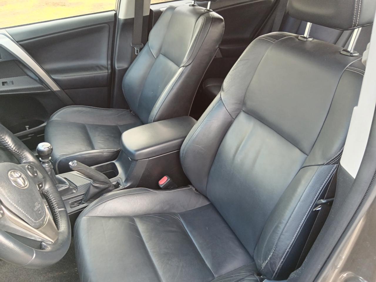 Toyota RAV 4 RAV4 2.2 D-CAT A/T 4WD Style