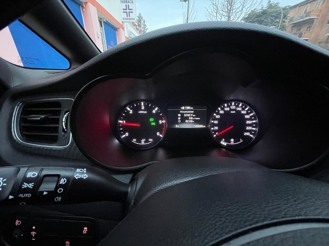 Kia Carens 1.7 CRDi 115 CV Business Class