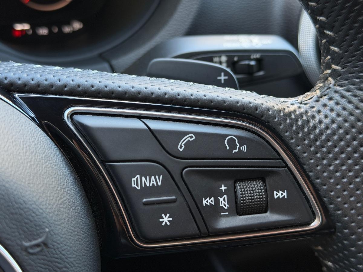 Audi A3 Sportback 35TDI S-line Identity Black 150CV