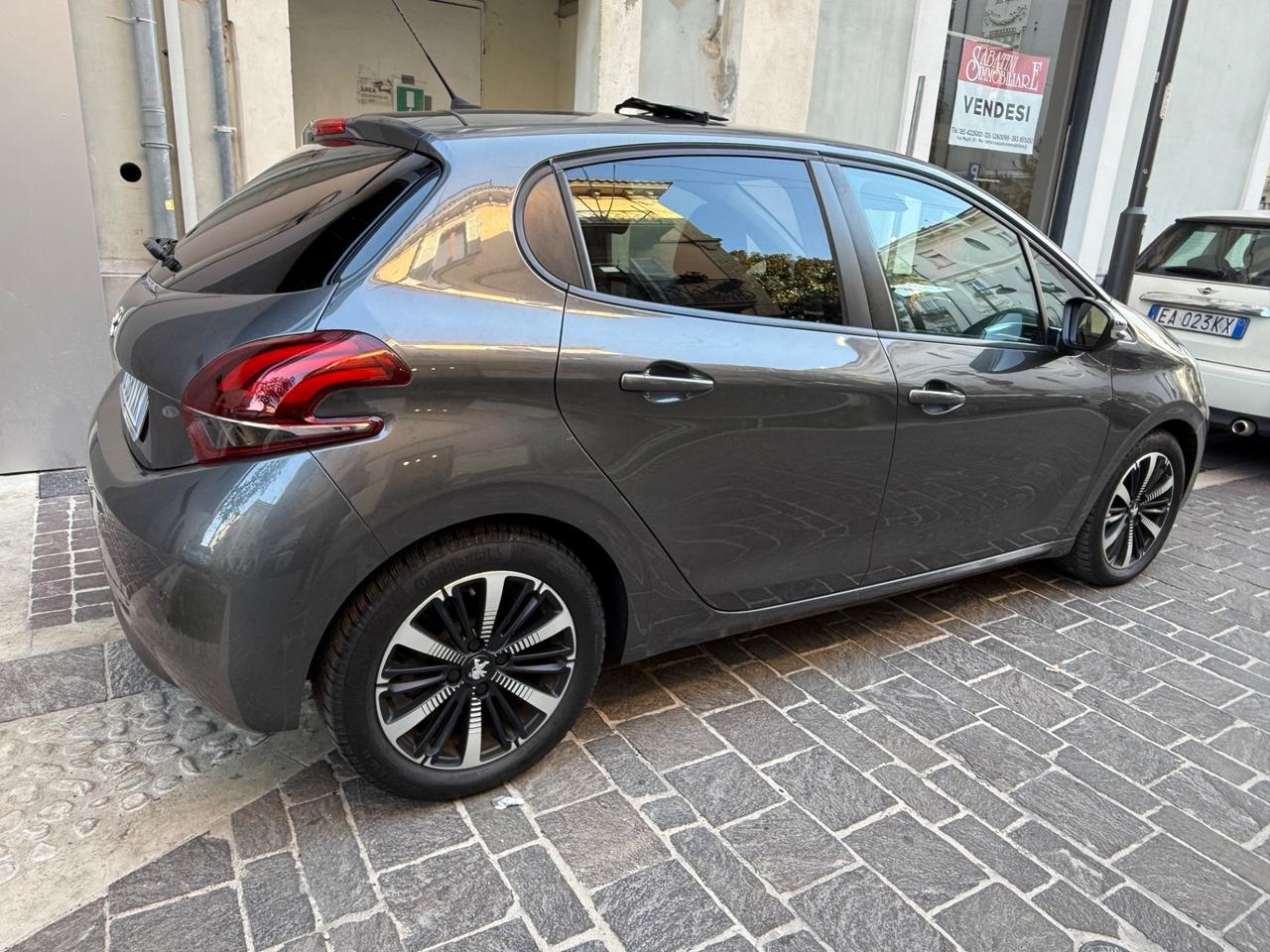 QUALITYCARS PESCARA, PROPONE: Peugeot 208 BlueHDi 100 S&S 5 porte Allure