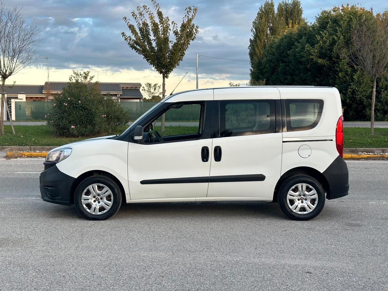 Fiat Doblo AUTOCARRO 5 POSTI 1.3 MJT N1 SX
