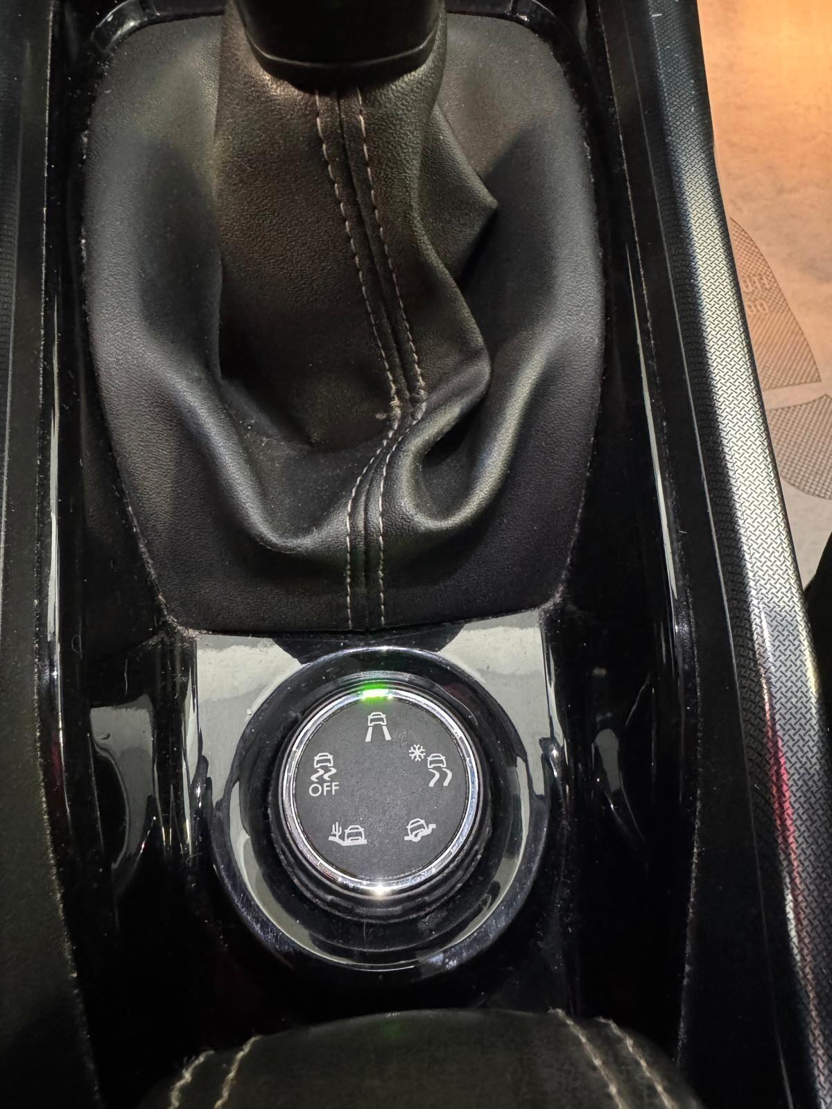 Peugeot 2008 1.6 e-HDI 92CV S&S ALLURE 2014