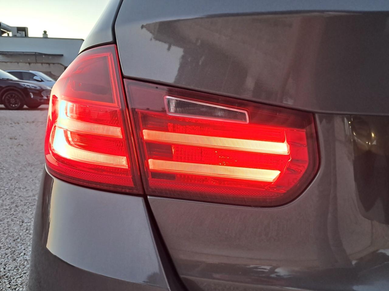Bmw 318d 143cv Touring*Luxury*PELLE*BIXENON