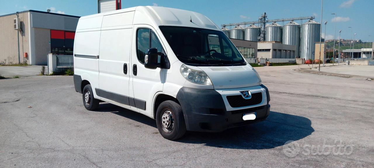 Peugeot boxer DIESEL E METANO 2011