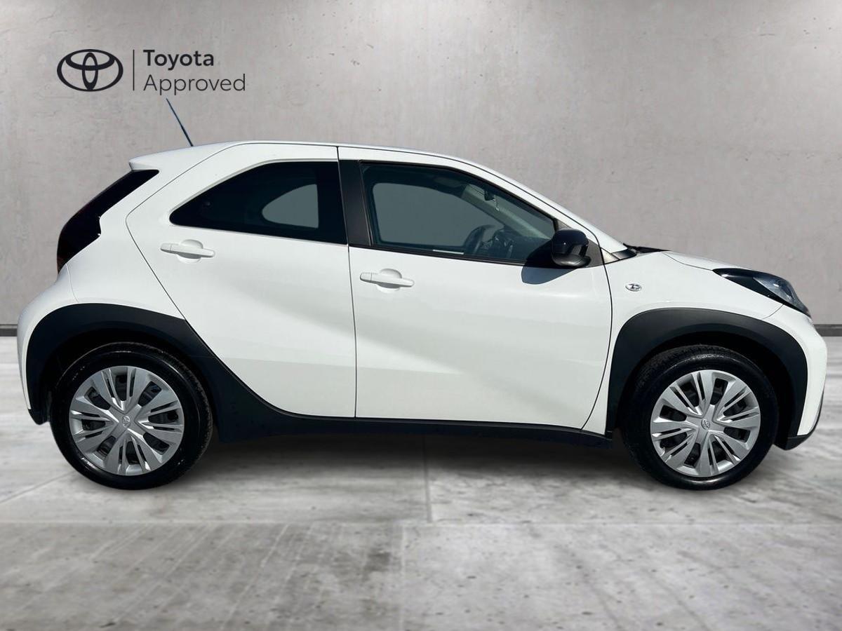TOYOTA Aygo X - Aygo X 1.0 Active 72cv