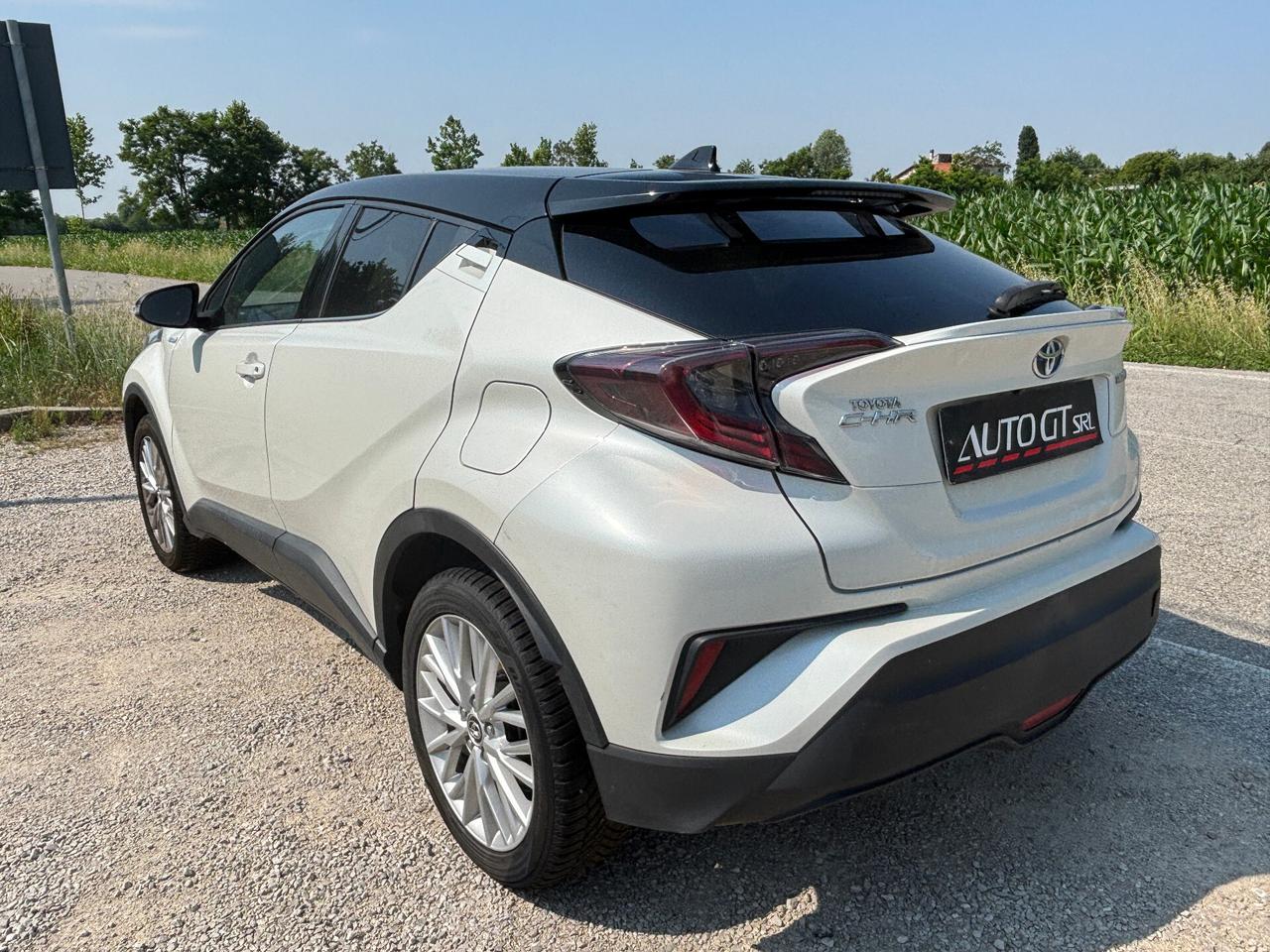 Toyota C-HR 1.8 Hybrid E-CVT Dynamic