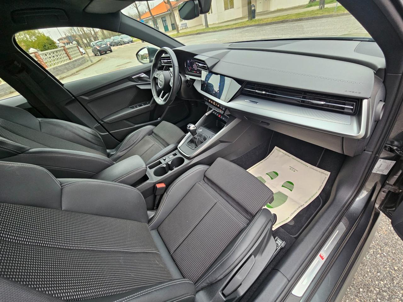 Audi A3 SPB 30 TDI S line Interno/esterno Full Matrix