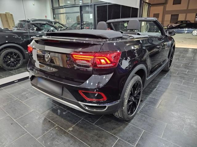 Volkswagen T-Roc 150 cv, C.18", Black Style Pack, Videocamera "Rear View", Supporto lombare, Navigatore "Discover Media", Frangivento, Fari Led Perfomance, Cruise Control Adattivo, Volante con Paddle