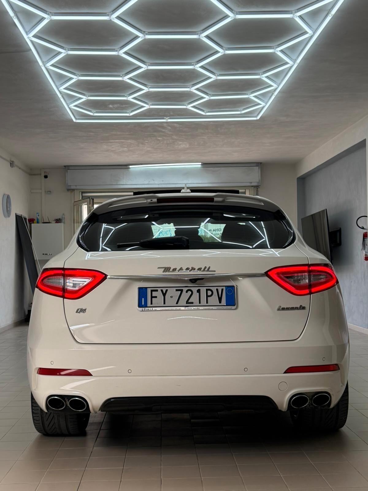 Maserati Levante V6 Diesel AWD Gransport