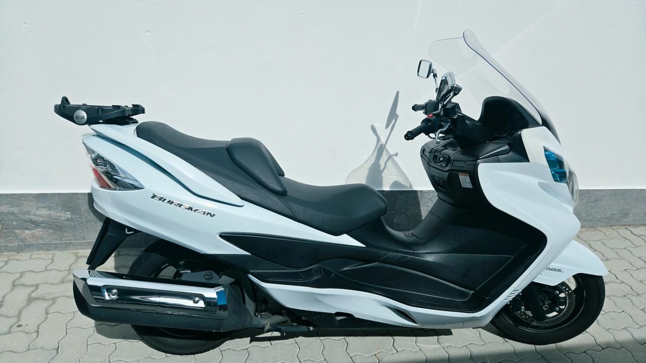 Suzuki AN Burgman 400 ABS