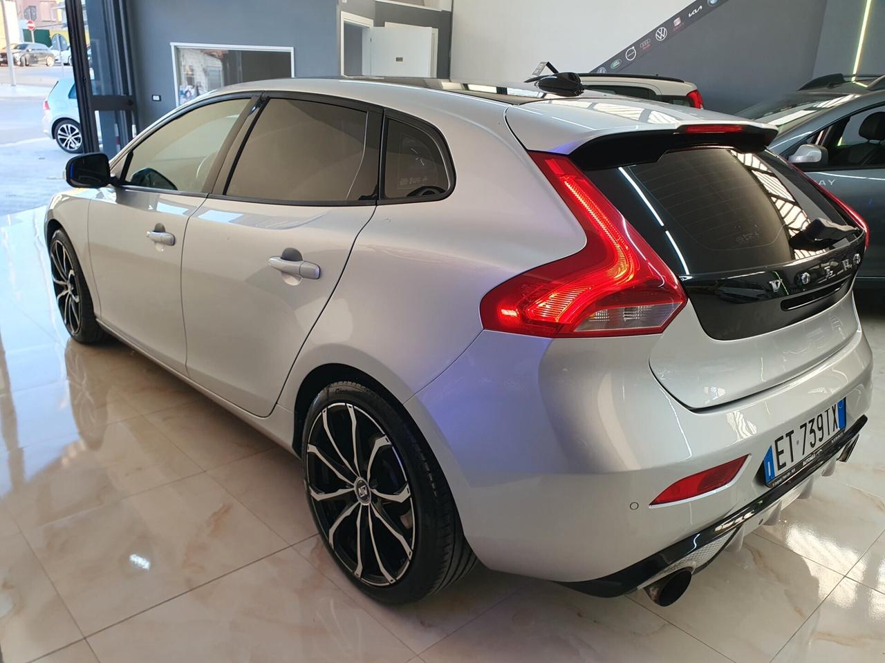 Volvo V40 D2 1.6 Summum 115cv 2014