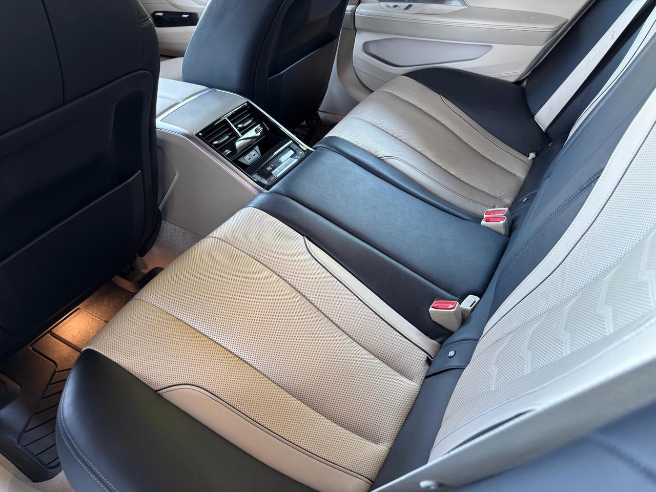 Bmw 850 M850i xDrive Coupé