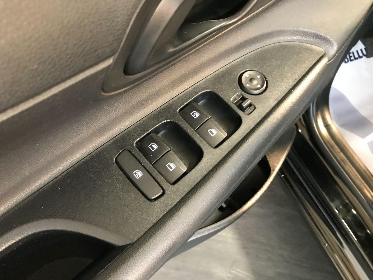 HYUNDAI i20 1.2 MPI MT ConnectLine