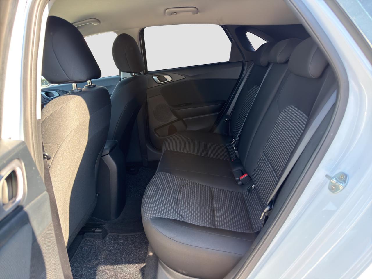 KIA Ceed 1.4 MPi GPL 5p. Urban