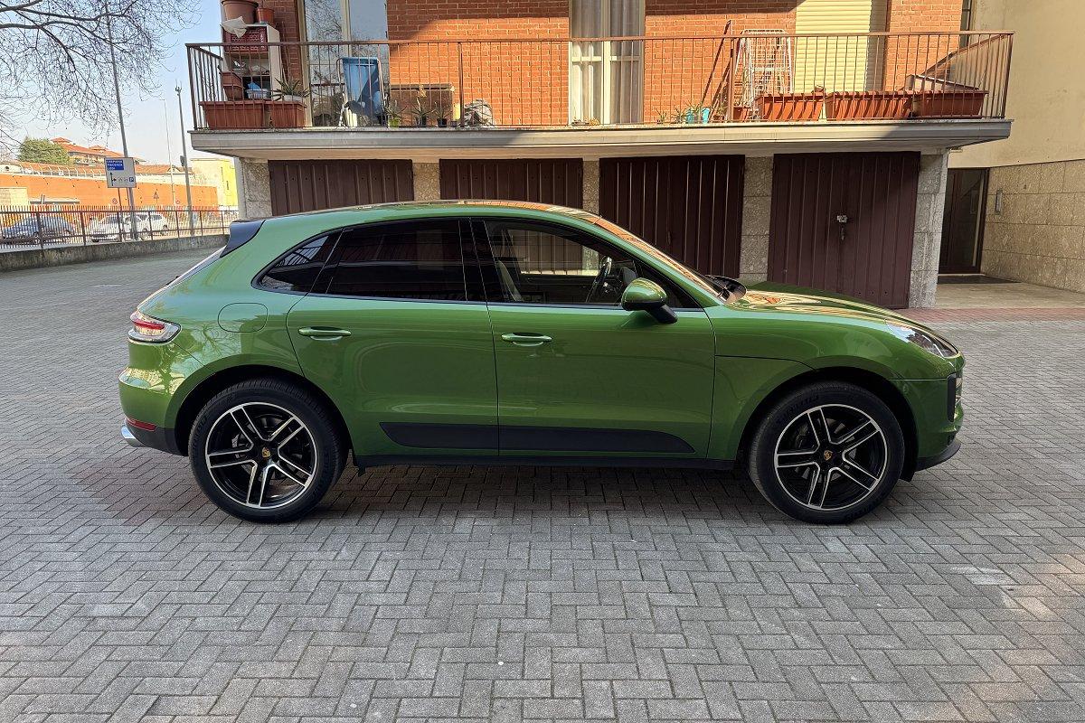 PORSCHE Macan 2.0