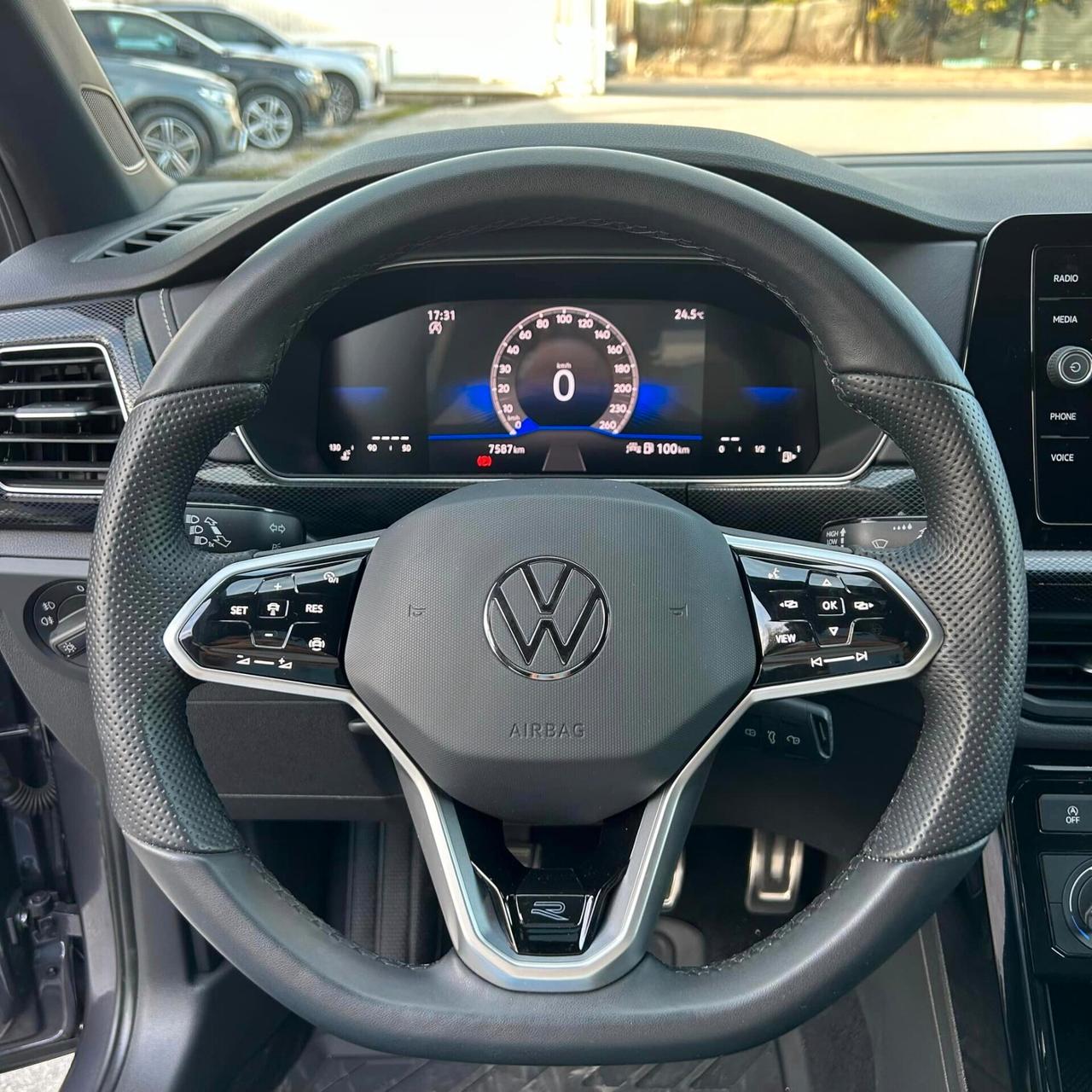 Volkswagen T-Cross 1.0 TSI R line full