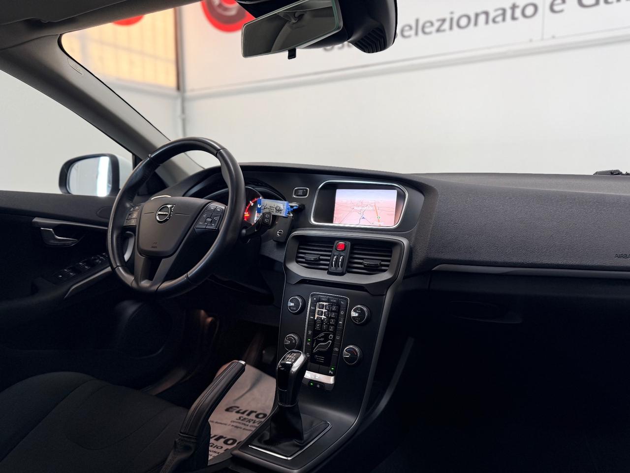 Volvo V40 D2 Inscription 2.0 120cv 07/2018 Euro 6B Neopatentati