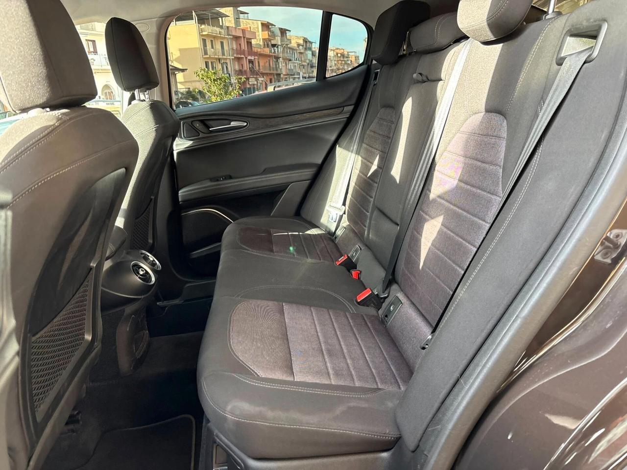 Alfa Romeo Stelvio 2.2 190 CV AT8 Q4 - 2019