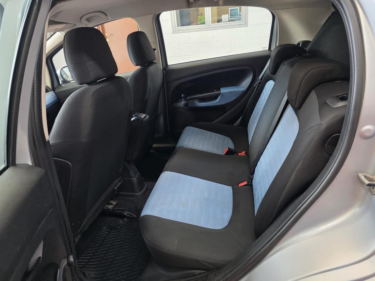 Fiat Punto GRANDE 1.3 MJT 90 CV 5P EMOTION