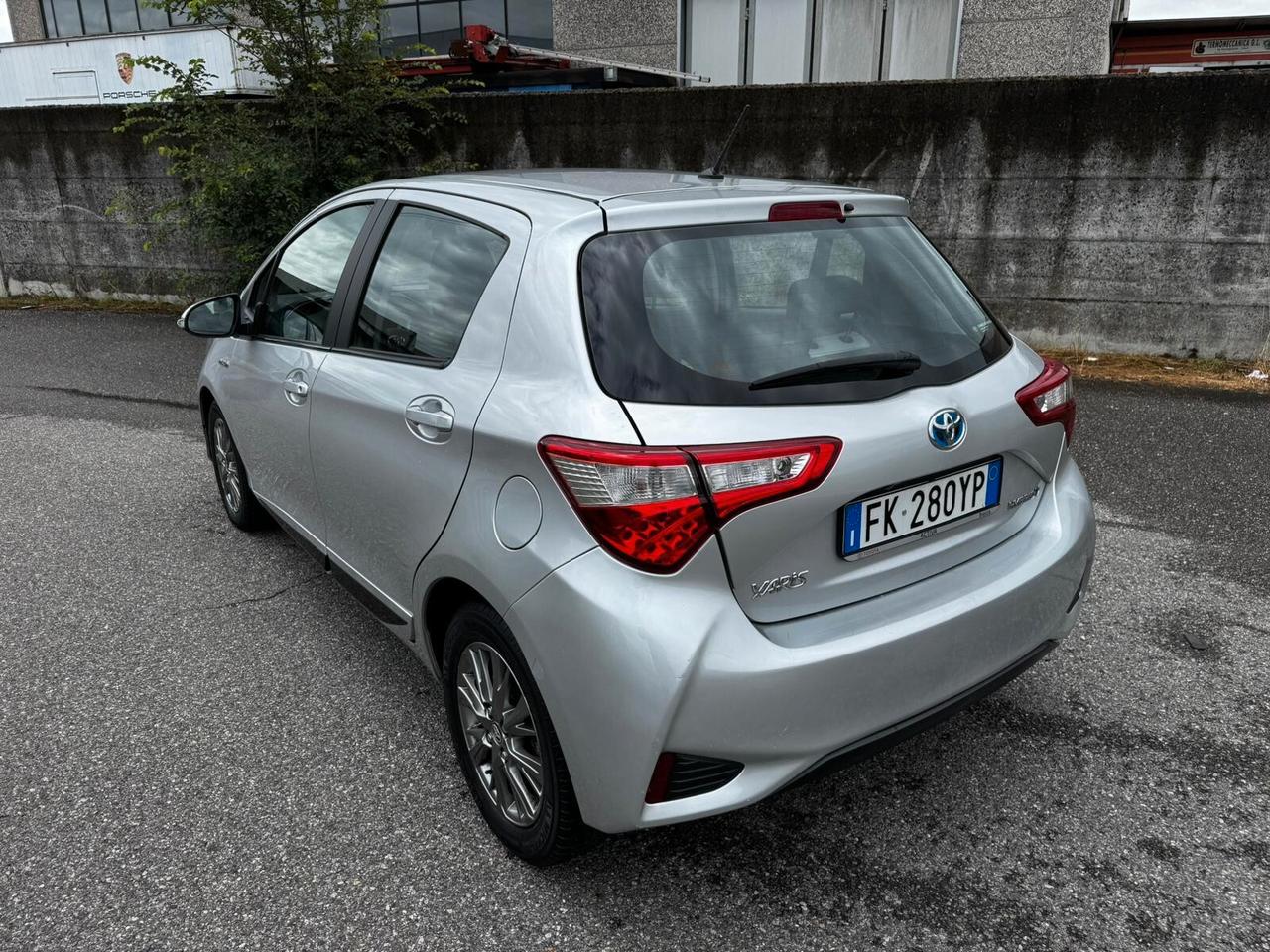 Toyota Yaris 1.5 Hybrid 5 porte Active