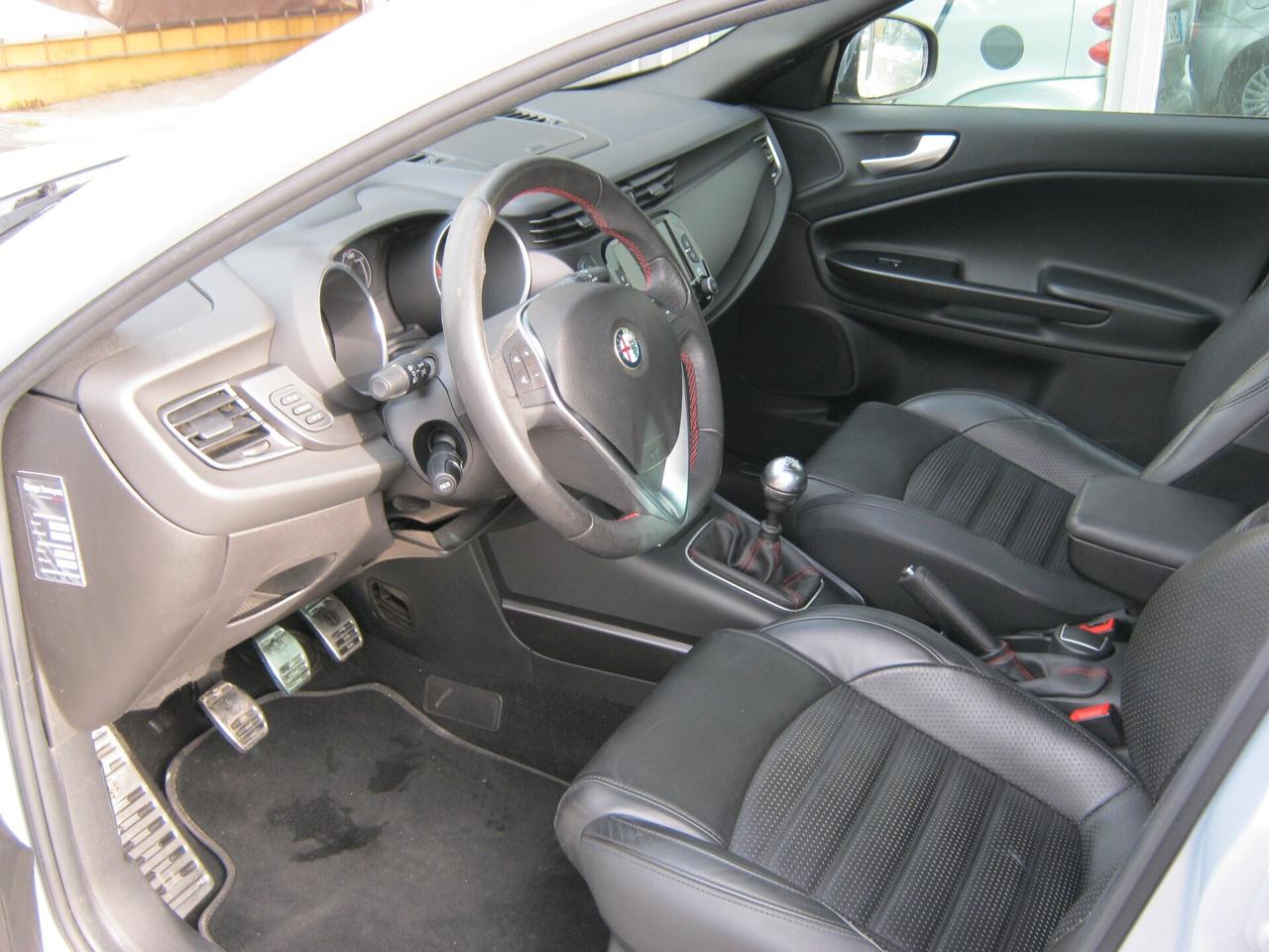 ALFA ROMEO GIULIETTA 1,6 JTD -M EXCLUSIVE PELLE-NAVI -ECC-