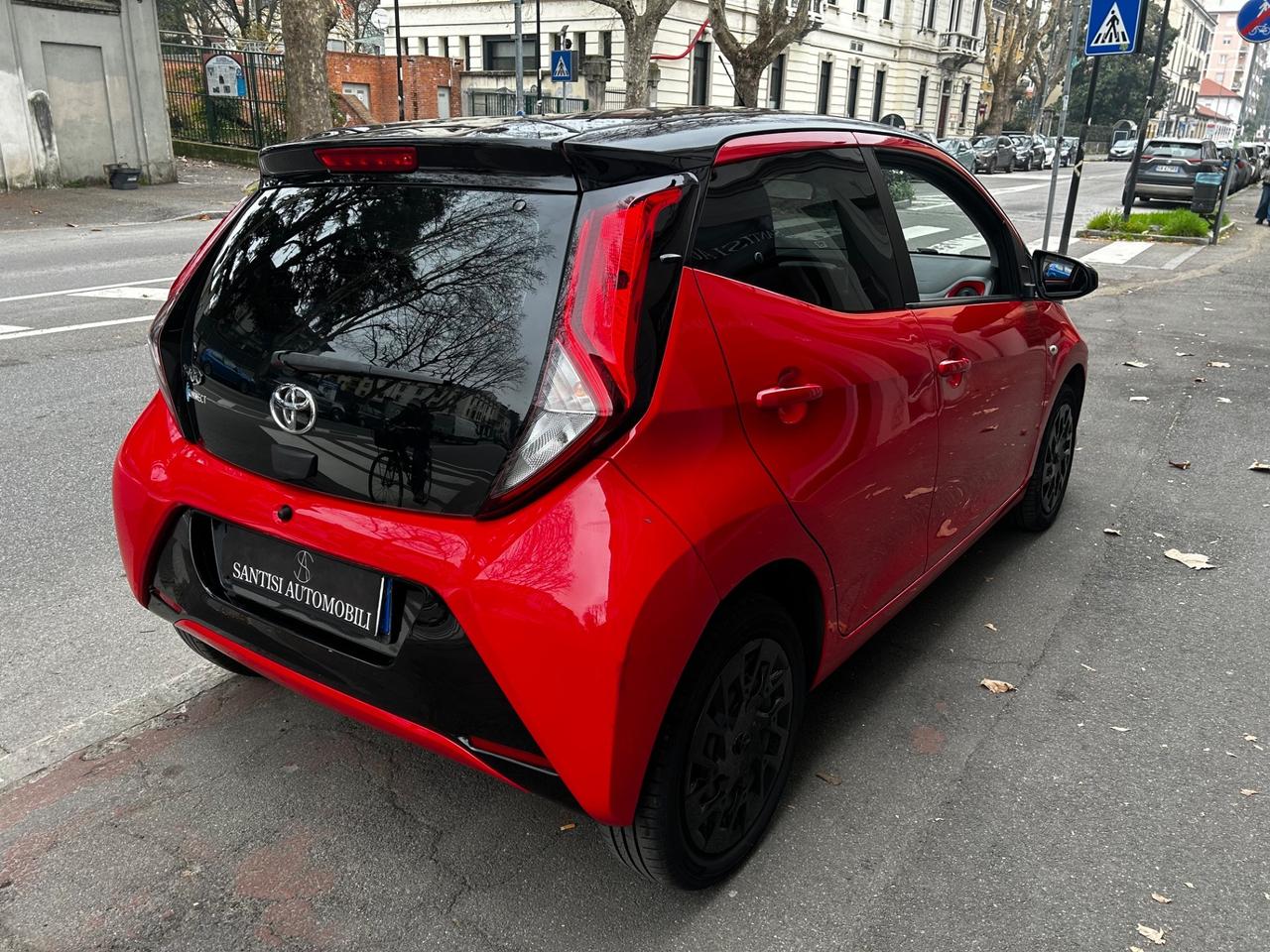 Toyota Aygo Connect x-clusiv 1.0 72cv 5p *NEOPATENTATI*STUPENDA*