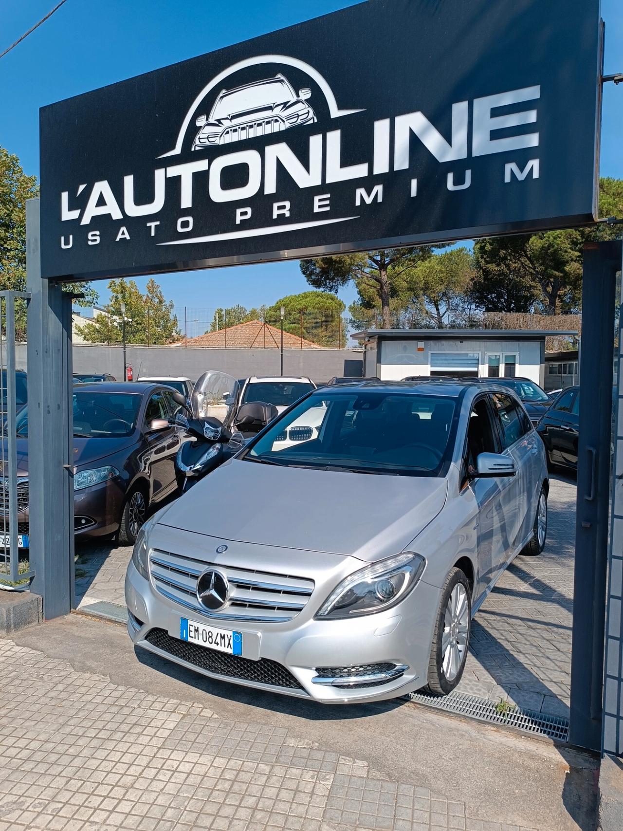 Mercedes-benz B 180 CDI Premium solo 72.000km!