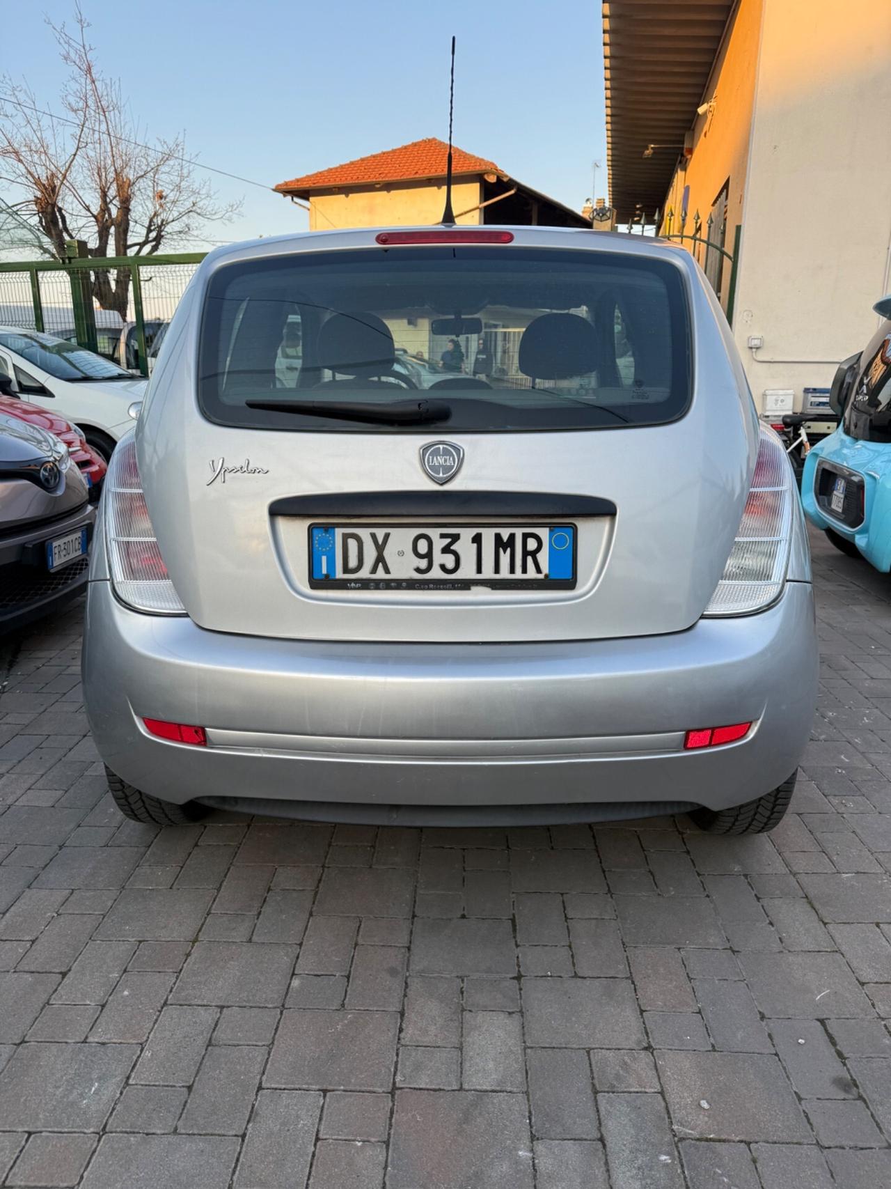 Lancia Ypsilon 1.4 Argento Ecochic GPL