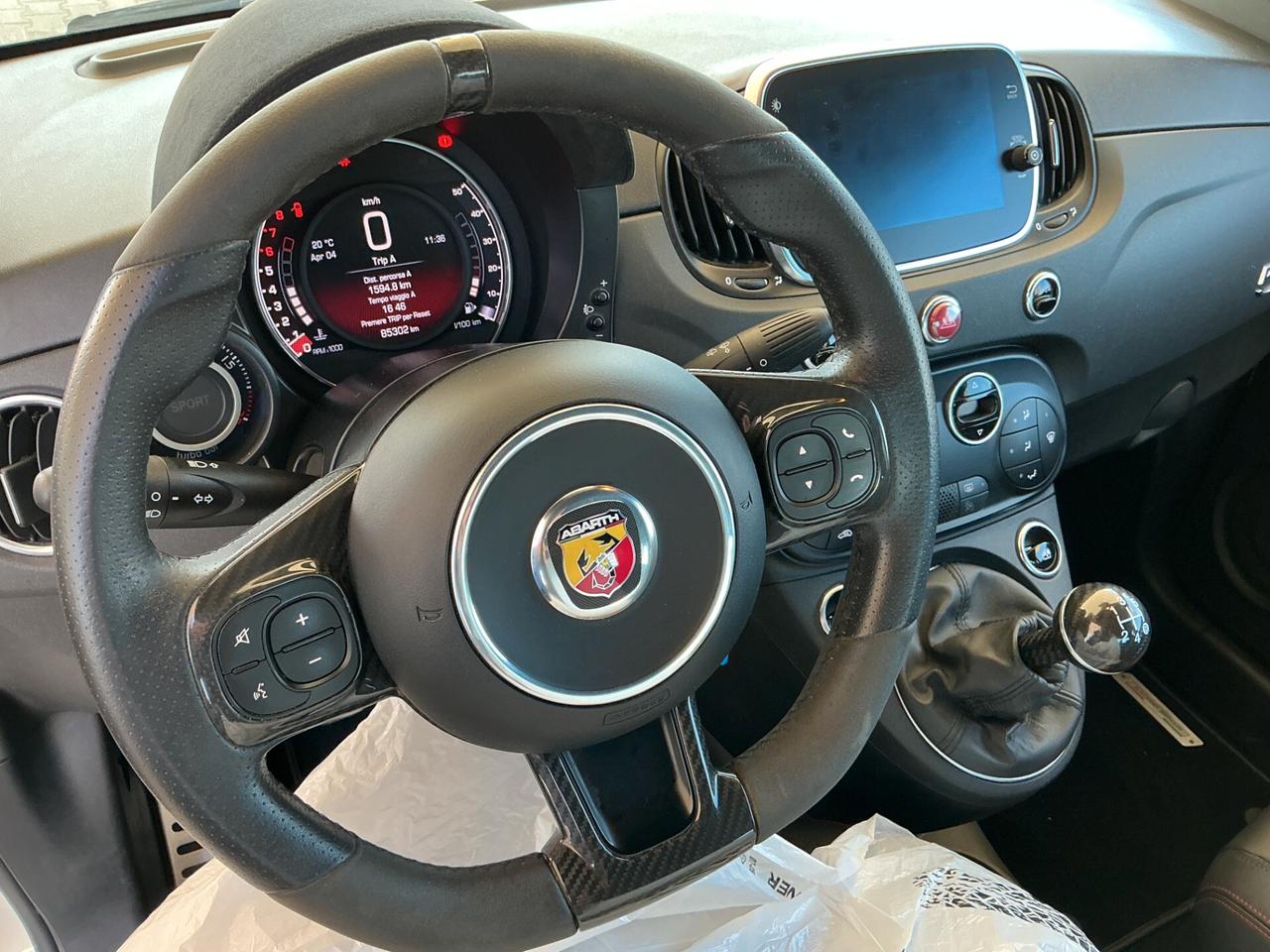 Abarth 595 1.4 Turbo T-Jet 180 CV Esseesse