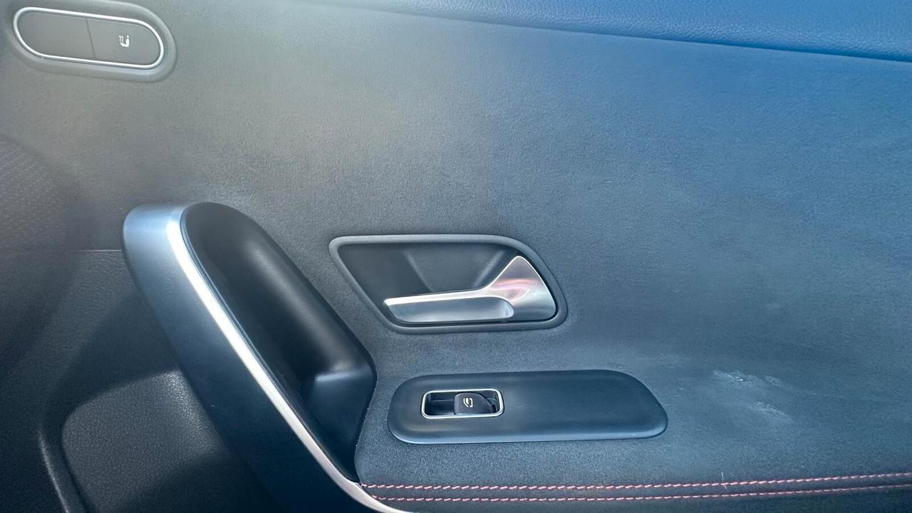 Mercedes-benz A 180 d Automatic AMG Line Premium Plus