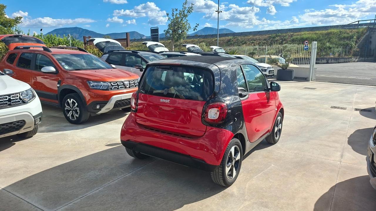 Smart ForTwo 1.0 BENZINA Automatica
