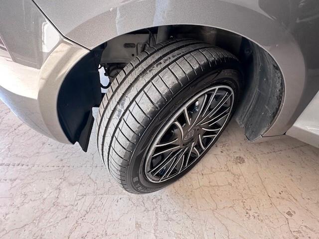 Lancia Ypsilon 1.0 Hybrid 2022 OK NEOPATENTATI