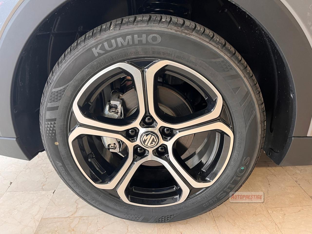 Mg ZS 1.5L 5MT COMFORT