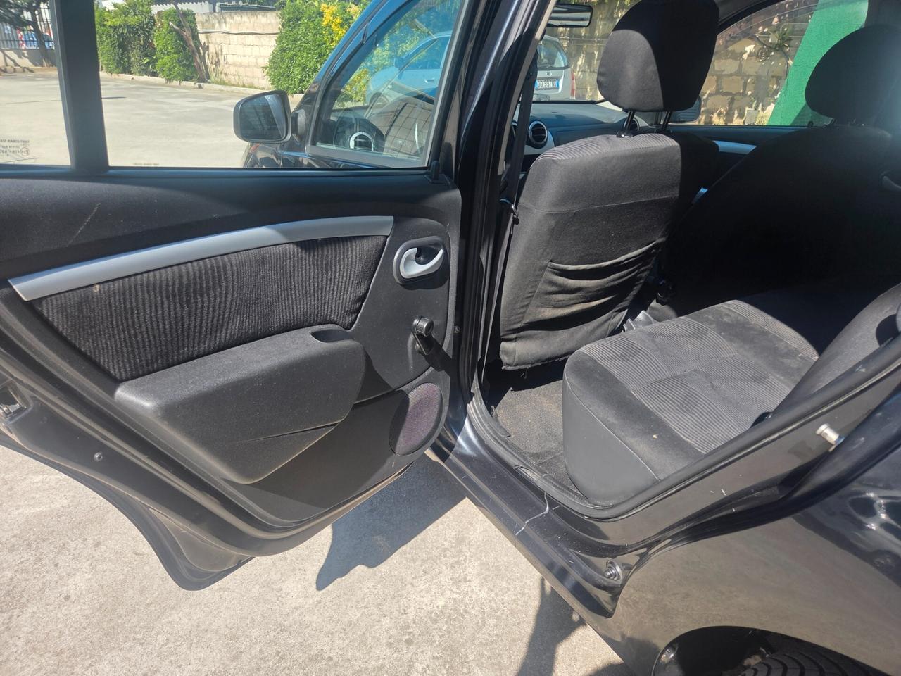 Dacia Sandero 1.4 8V GPL Lauréate